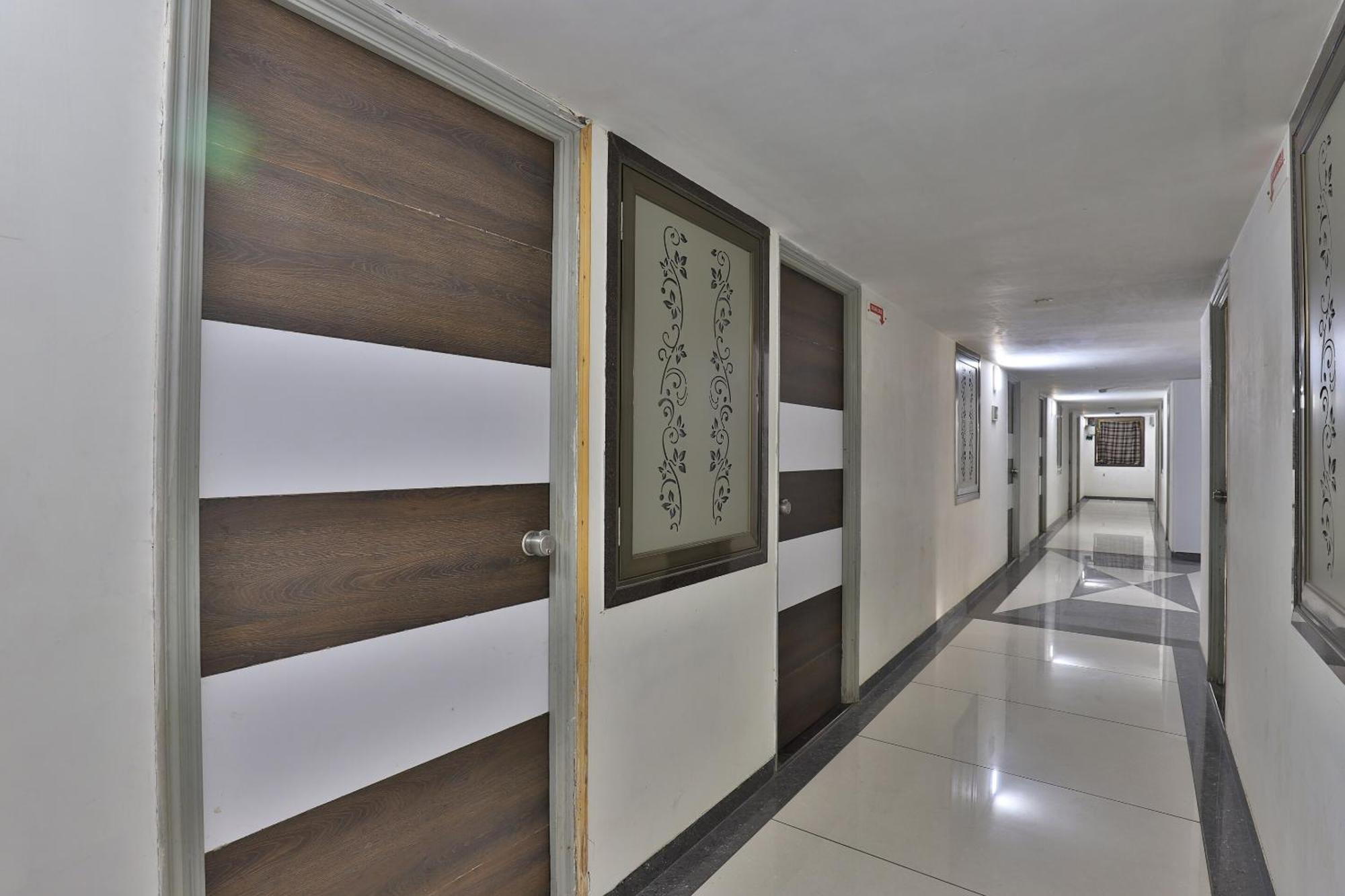 Hotel Collection O Panchsheel Vadódara Exteriér fotografie